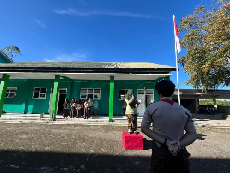 SMK NU Kejajar Gelar Upacara Peringatan Hardiknas 2025 dengan Tema “Pertisipasi Semesta Wujudkan Pendidikan Bermutu Untuk Semua”